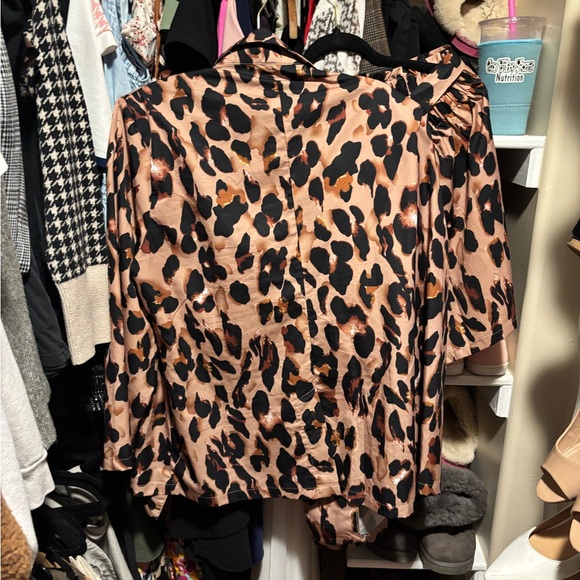 Leopard Print Jacket and Short Set - Picture 4 of 7